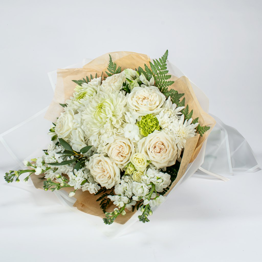 Elegant White Bouquet For The Parents 